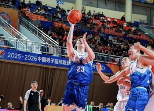 B体育-阿不都沙拉木：跟门内加配合很舒服；我们要学会聪明地犯规